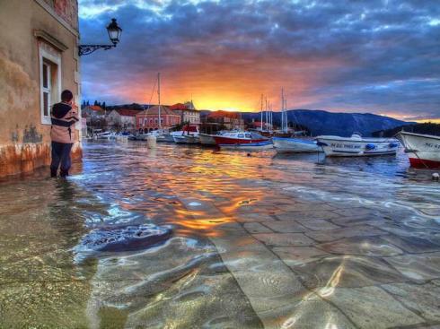 535932_490360311017688_525896517_n